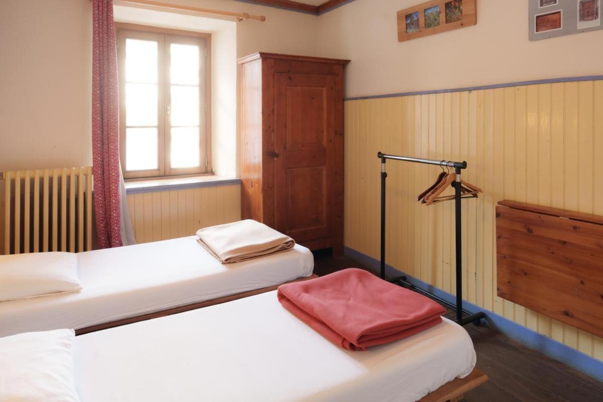 Auberge L'Estoilies Saint-Vérand Buitenkant foto