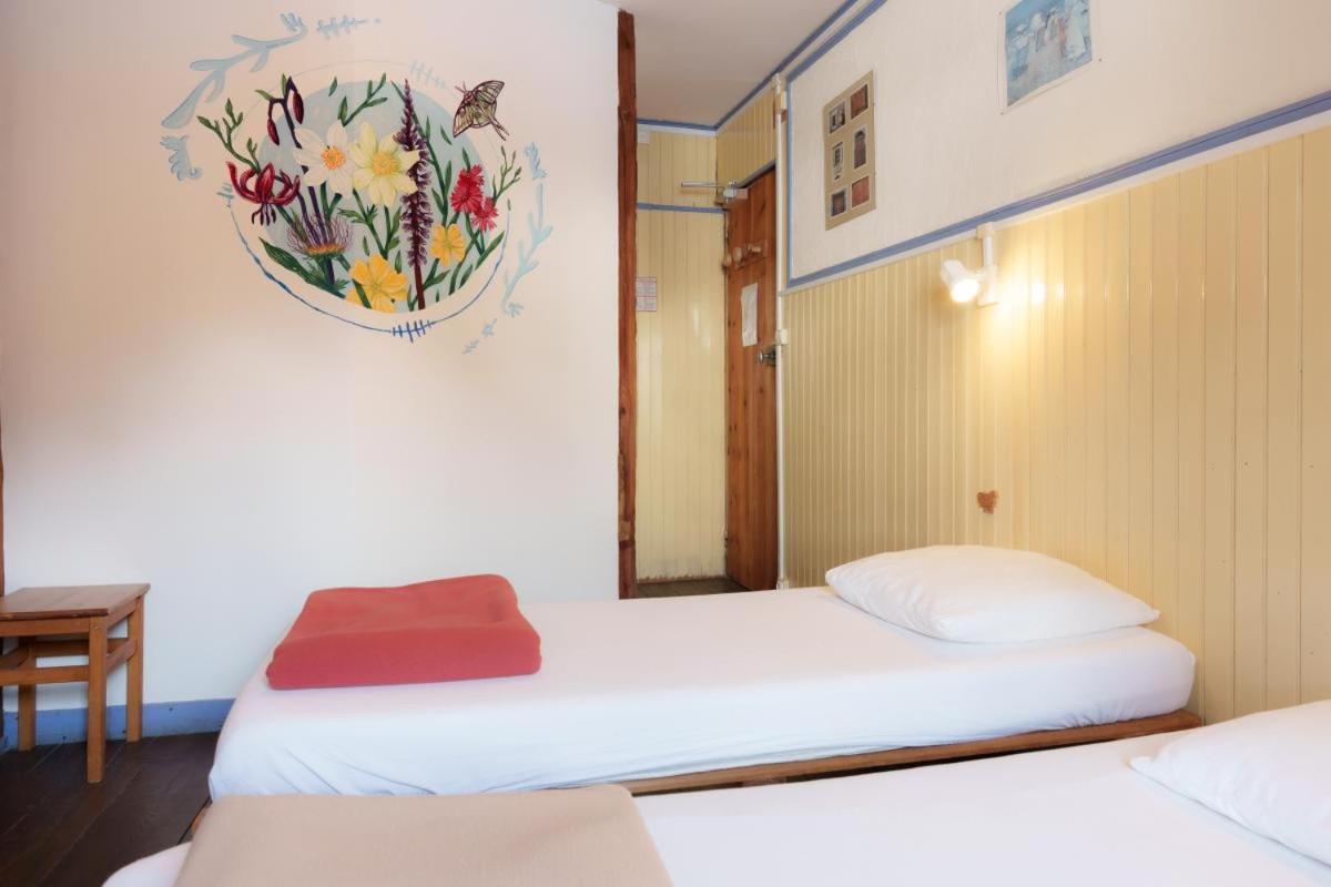 Auberge L'Estoilies Saint-Vérand Buitenkant foto