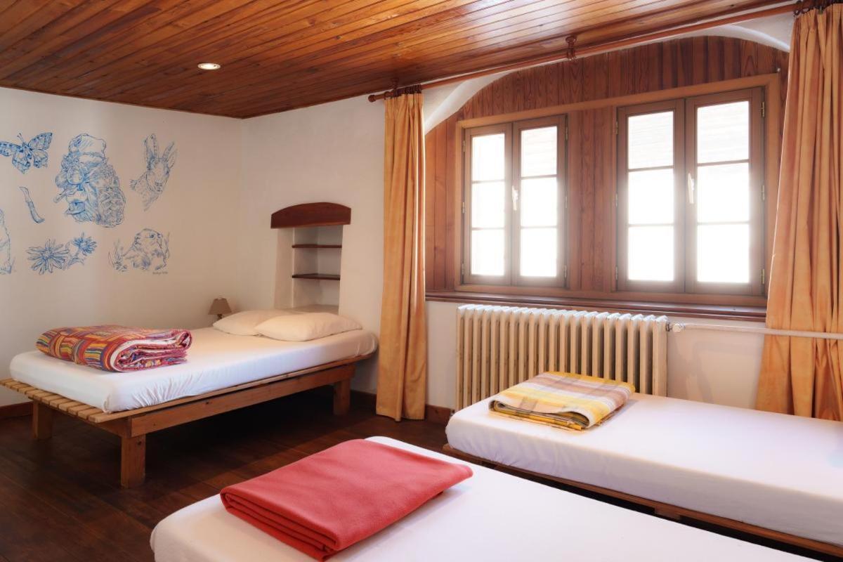 Auberge L'Estoilies Saint-Vérand Buitenkant foto